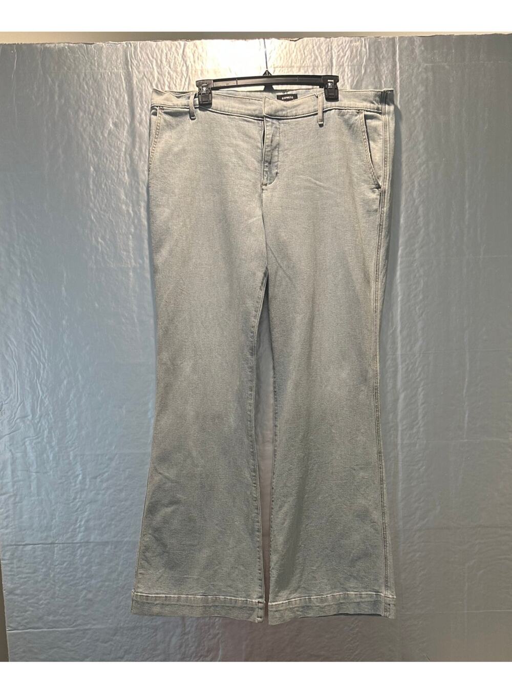 EXPRESS 70s Flare Jeans 16 Tall Light Wash High Rise Raw Hem Women